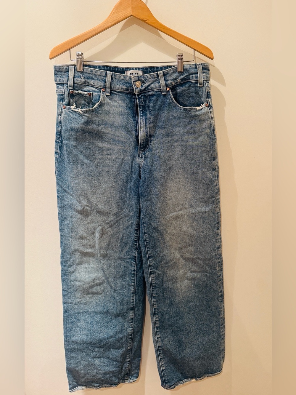 Paige denim distressed wide leg jeans.
Size 32.